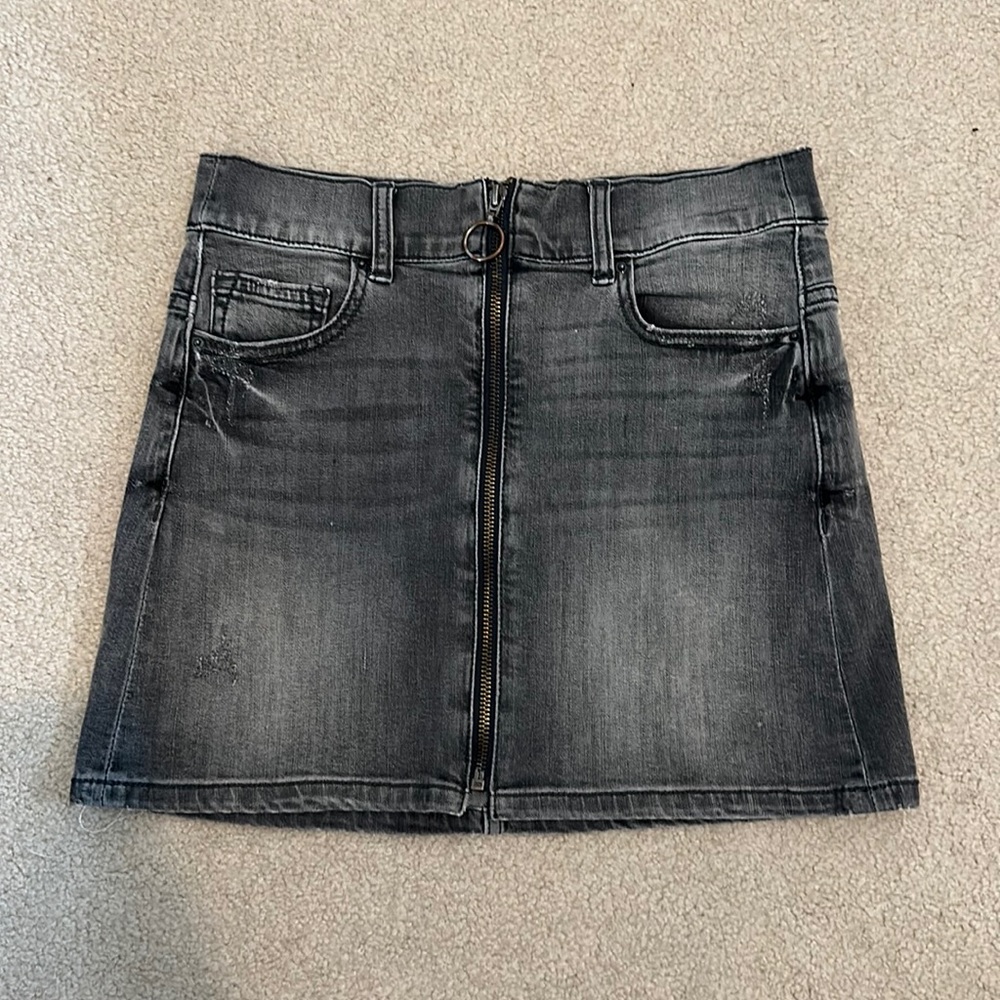 Black denim zipper skirt
